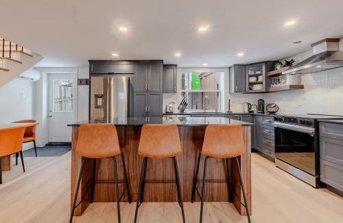 Downtown St. John's House | Bond Designer Home 3BR Parking Central DT