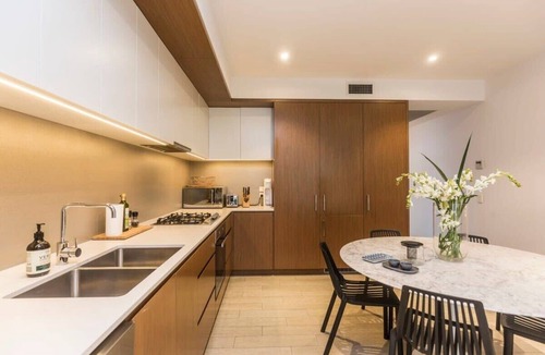 Bondi Beach Apartment | Bondi Beach Spacious Lux apmnt + Balcony