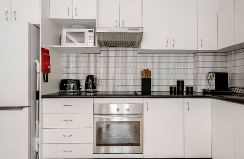 Bondi Junction Apartment | Bondi Beach Stay! Amazing pool!