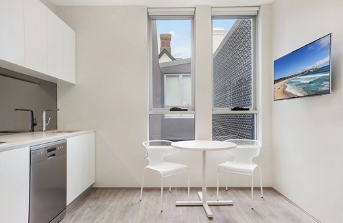 Bondi Junction Apartment | BONDI BEACH STUDIOS: III