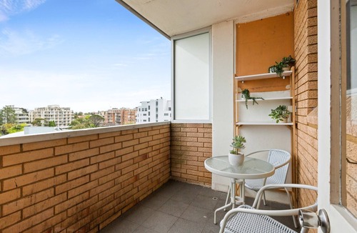 Bondi Apartment | Bondi Studio Apartment with Pool & Rooftop Views