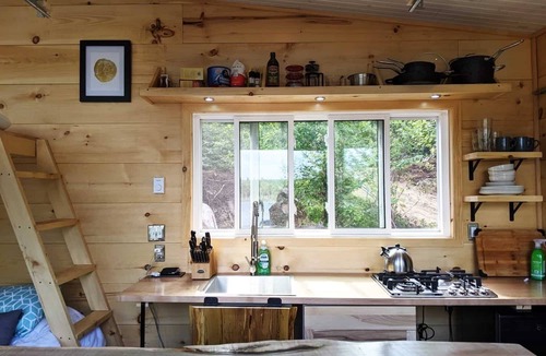 Dysart et al Cabin | Bone Cabin | Lakeside Cabin with Sunset Views