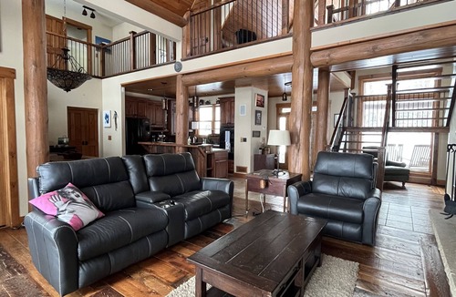 Scandia House | Bone Lake Escape