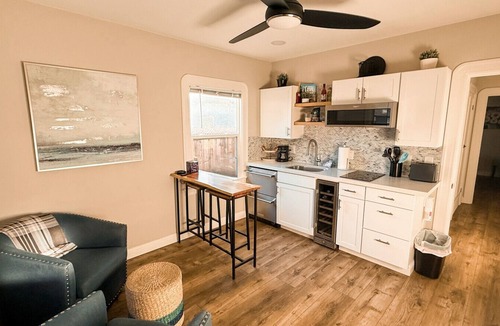 Concord Apartment | Bonifacio Suite | Entire Apartment