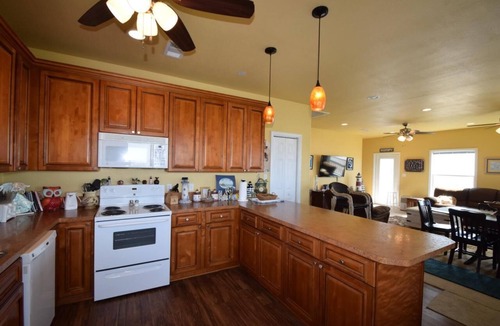 Gilchrist House | Bonita Vista: 3 BR, 2 BA House in Gilchrist, Sleeps 13