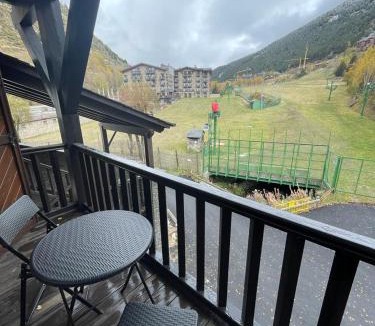 Incles Apartment | Bonito apartamento Incles by Renttarter