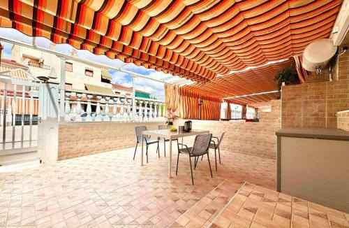 Santa Pola Apartment | Bonito apartamento junto al mar