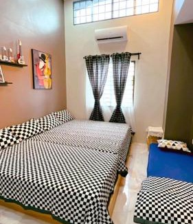 Sungai Pelek House | Bonjour Homestay