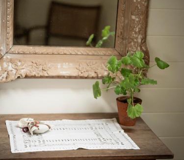 Reading House | Bonni B&B