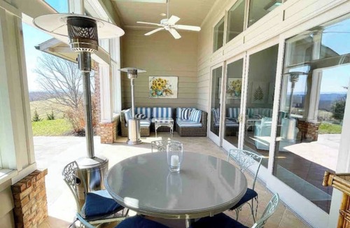 Lewisburg House | Bonnie Brae