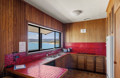 Bonnie Doon House | Bonnie Dawn - Water Front