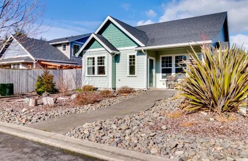 Nehalem House | Bonnie Dune