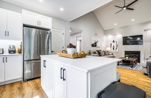 Minett House | Bonnieview Cottage (#37)