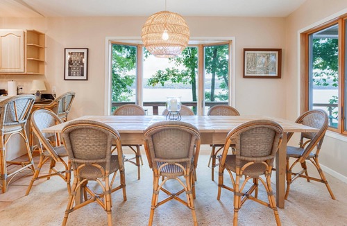 Valois House | Bonskeid House: Relaxing Seneca Lake Getaway!