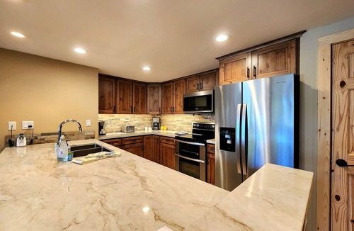 Brockway Condo | BOOK 4 NIGHTS & GET 5th NIGHT FREE THRU 5.15,26. LAKE VIEW BROCKWAY SPGS 3 BDR