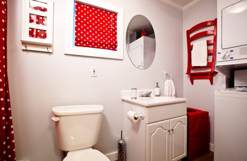 Haileybury House | Book a home rental as a hotel alternative for your next vacation in Haileybury.