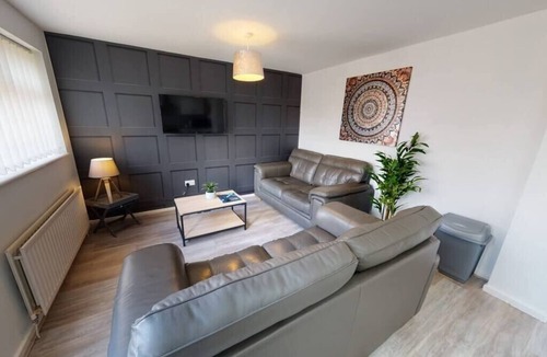 Middlesbrough House | Book Direct 10% Off > Flexley House 4 Br Workstays