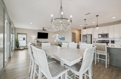 Indian Pass House | Book for Spring Break! Beach Front and Gulf Views! Private Pool! Dog-Friendly!