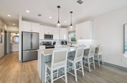 Indian Pass House | Book for Spring Break! Beach Front and Gulf Views! Private Pool! Dog-Friendly!