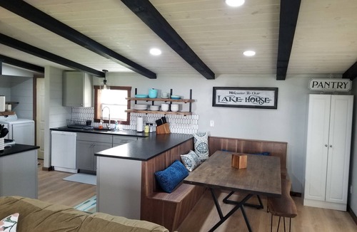 Bradford House | Book for summer fun at Eagles Cove on Lamoka ! Lake steps away