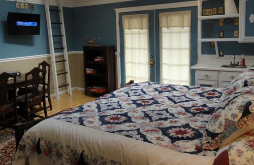 Voth Bed & Breakfast | Book Nook Inn