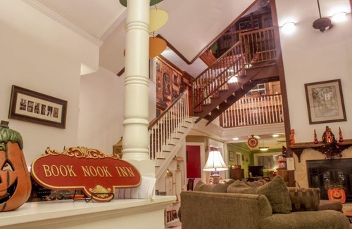 Voth Bed & Breakfast | Book Nook Inn