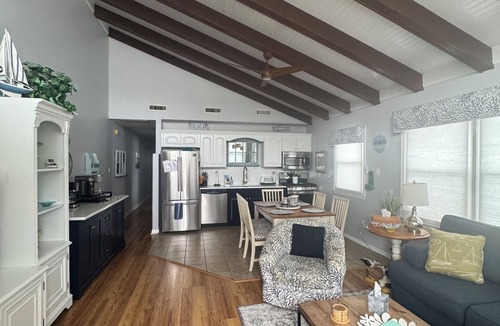 Midtown Ocean City Condo | Book NOW - 50 steps to the beach!
