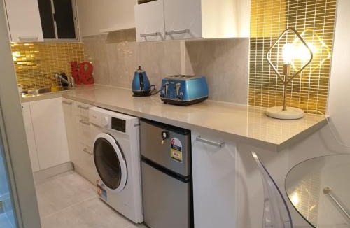 Mount Albert Apartment | Book Now Affordable Cute Cozy studio with Carpark 23