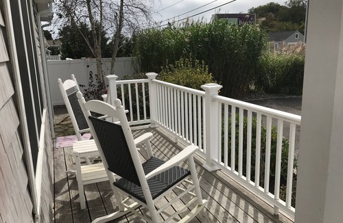 Misquamicut Cottage | Book now for Summer 2025! Great Location! Beach Parking Pass!