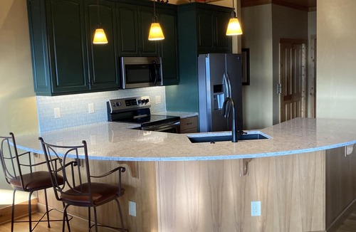 Cashiers House | Book now, SAVE 3K for July! Scenic Lake & Mountain Views in Trillium.