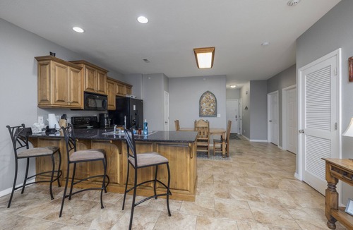 Indian Point Condo | Book Rockwood 3 king bdrm with Direct lake access, close to SDC