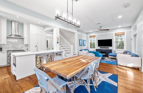 Forest District House | Book Spring Break! Private Pool! Sitting Spa! Community Amenities! 4 Bikes!