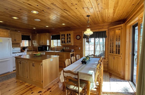Long Prairie Cabin | Book that summer vacation now!