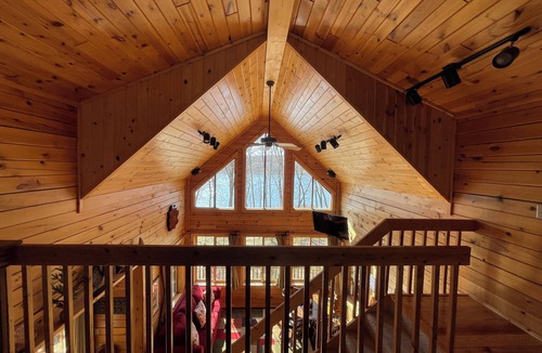 Long Prairie Cabin | Book that summer vacation now!
