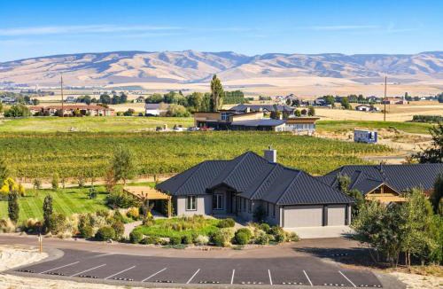 Walla Walla Hotel | Book the Entire Eleanor Inn