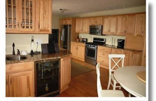 Town of Varick House | Book this Beautiful Cayuga Lake Front Home this fall and save!
