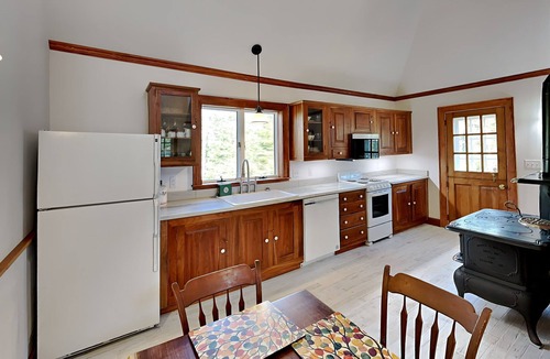 Cherryfield House | Book your 2026 stay with us and score a FREE $100 gas gift card!