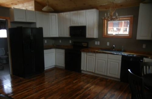 Gloversville Cottage | Book your Adirondack Getaway Now!