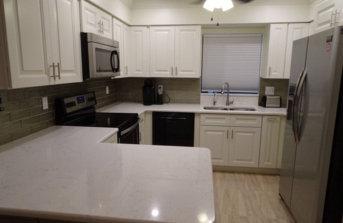 South Venice House | BOOK YOUR DREAM HOME FOR YOUR DREAM VACATION nIN VENICEn