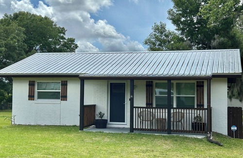 Floral City House | BOOK YOUR GETAWAY NOW!