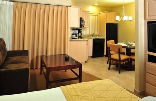 West Sedona Resort | Book your HVC Studio at the Sedona Summit Resort And Save BIG!