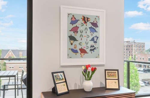 Holland Condo | Book Your Spring Getaway! Downtown Condo near Hope
