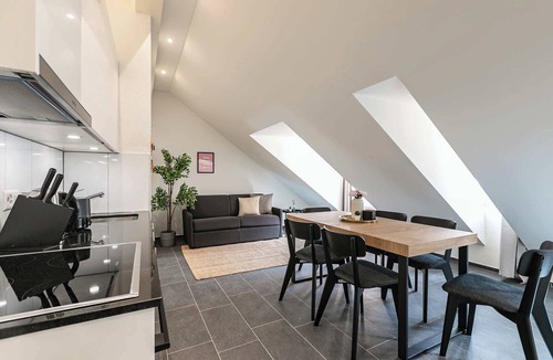 St. Gallen Apartment | book2stay 2.5-room apartment #8 Säntis up to 6 people