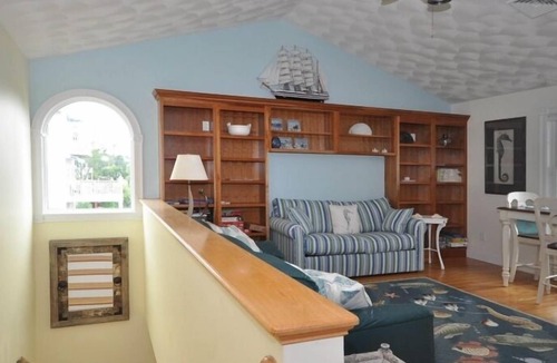 North Kingstown House | Booking for Summer 2024.