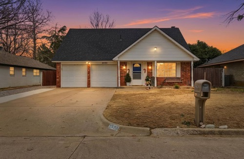 Norman House | Boomer Sooner Retreat Heated Pool 5 Mins to OU