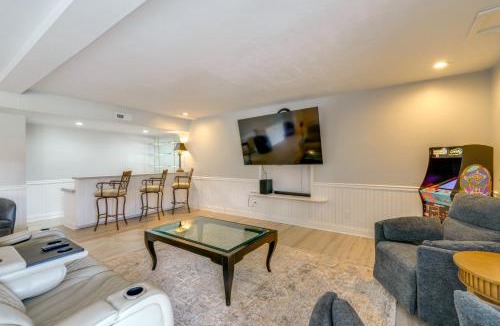 Piney Flats House | Boone Lake Getaway 6 Mi to Bristol Speedway!