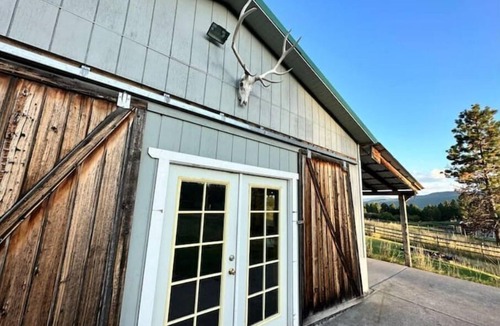 Frenchtown Cabin | Boone's Cabin