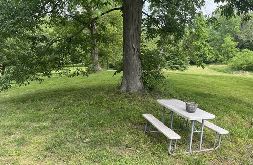 Athens House | Boonies disc golf course