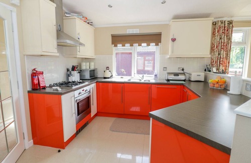 Tiddington Apartment | Booster's Lodge