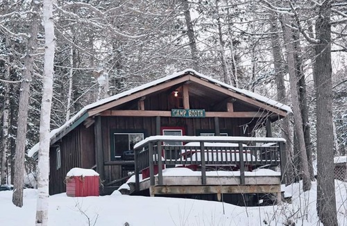 Eau Claire Cottage | Booth Cottage